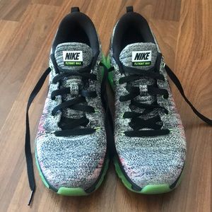 Nike Womens Air Max FlyKnit Shoes